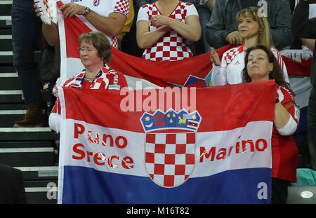 Zagabria, CroatiaJanuary 26th 2018, Zagreb, Croazia; unione Mens campionato di pallamano, Croazia contro la Repubblica ceca; Sostenitori Croazia Credito: Laurent Lairys/Agence Locevaphotos/Alamy Live News Foto Stock