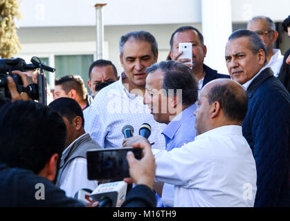 Jose Antonio Meade Kuribreña precandidate alla presidenza della repubblica da parte del partito rivoluzionario istituzionale, PRI, ha partecipato al quinto i punti di incontro del Forum: Messico potenza sostenibile dove egli era accompagnato da Manlio Fabio Beltrones Rivera. Parthenon Hall dell'Hotel Santorian di Hermosillo Sonora il 26 gennaio 2018. (Foto: Luis Gutierrez / NortePhoto.com) Foto Stock