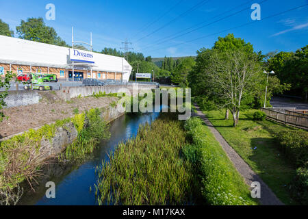 Monmouthshire e Brecon Canal a verso Goytre Wharf, Monmouthshire, Galles del Sud Foto Stock