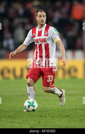 La colonia Matthias Lehmann in azione durante la Bundesliga tedesca partita di calcio tra 1. FC Colonia e FC Augsburg al RheinEnergieStadion a Colonia, Germania, 27 gennaio 2018. Foto: Federico Gambarini/dpa Foto Stock