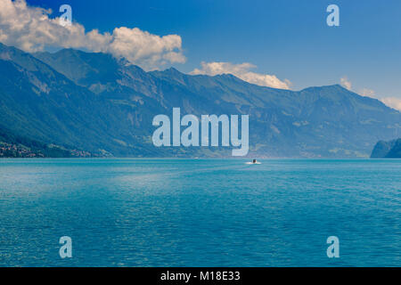 Lago Brienzersee d'estate. Interlaken, Oberland bernese, Svizzera Foto Stock
