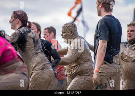 Robusto Mudder London South West, Hampshire assault course 2015 Foto Stock