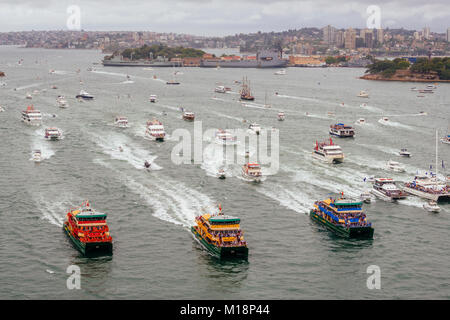 Australia annuale Giorno Ferry Boat Race - Ferrython, Porto di Sydney, Sydney, Nuovo Galles del Sud (NSW), Australia 2018 Foto Stock