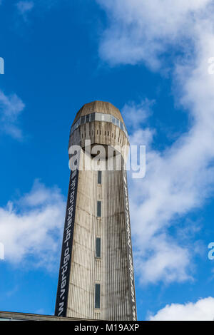 Vertigo Shot Tower, Temple Meads, Bristol, Regno Unito. Foto Stock