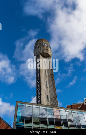 Vertigo Shot Tower, Temple Meads, Bristol, Regno Unito. Foto Stock