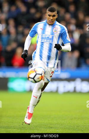 Huddersfield Town's Collin Quaner durante la Emirates fa Cup, quarta partita al John Smith's Stadium, Huddersfield. PREMERE ASSOCIAZIONE foto. Data immagine: Sabato 27 gennaio 2018. Guarda la storia della PA DI CALCIO Huddersfield. Il credito fotografico dovrebbe essere: Richard Sellers/PA Wire. RESTRIZIONI: Nessun utilizzo con audio, video, dati, elenchi di apparecchi, logo di club/campionato o servizi "live" non autorizzati. L'uso in-match online è limitato a 75 immagini, senza emulazione video. Nessun utilizzo nelle scommesse, nei giochi o nelle pubblicazioni di singoli club/campionati/giocatori. Foto Stock