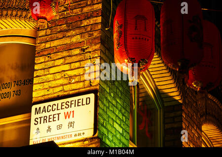 Lanterna rossa in Chinatown London anno nuovo cinese Foto Stock