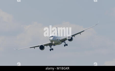 Schönefeld di Berlino, Germania, Giugno 03. 2016.; Airbus A350 - XWB 900 durante la Ila di Berlino Schönefeld Foto Stock