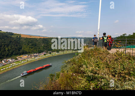 Loreley Rock, Rheingau, Patrimonio Mondiale UNESCO Valle del Reno superiore e centrale, punto di vedetta sulla roccia, il fiume Reno, Germania, Foto Stock