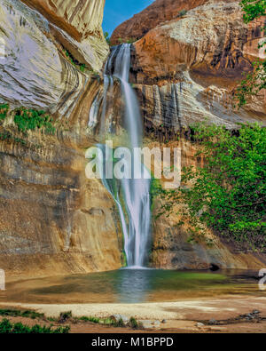 Abbassare calf creek falls vicino a Escalante, Utah Foto Stock