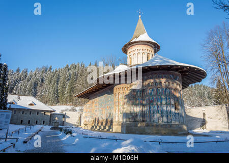 Il Monastero di Voronet - Il più famoso dipinto di monasteri in Romania. Foto Stock