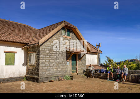 Mountain Lodge at Pico Ruivo, centrale Monti, Madeira, Portogallo, Berghuette am Pico Ruivo, Zentralgebirge Foto Stock