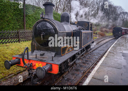 TAff Valley Railway 02 0-6-2T N° 85 serbatoio del motore sul Keighley e Worth Valley Railway. Foto Stock