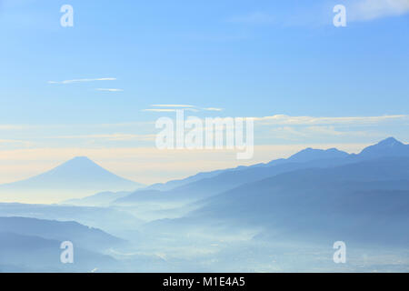 Bellissima vista del Monte Fuji, Prefettura di Nagano, Giappone Foto Stock