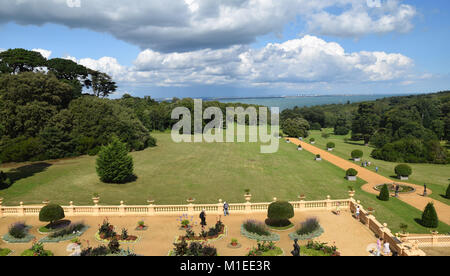 Vista in agosto da Osborne House, Queen Victoria'S RESIDENCE IN EAST COWES, Isle of Wight, Regno Unito Foto Stock