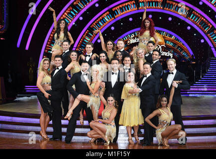 Il cast di Strictly Come Dancing Live Tour Photocall, Arena Birmingham, Birmingham. Foto Stock