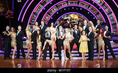 Il cast di Strictly Come Dancing Live Tour Photocall, Arena Birmingham, Birmingham. Foto Stock