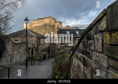 Edinburgh, Regno Unito. Il 30 gennaio, 2018. Un mix di sole e molto nuvoloso incombe sulla East of Scotland Credit: ricca di Dyson/Alamy Live News Foto Stock