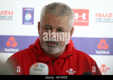 Cardiff, Regno Unito. 30 gen, 2018. Warren Gatland, il Galles di rugby head coach annuncia la sua squadra per giocare contro la Scozia. Il Galles di rugby annuncio conferenza stampa al Vale Hotel Resort a Hensol, vicino a Cardiff, nel Galles del Sud martedì 30 gennaio 2018. Il team si sta preparando per la loro apertura Natwest 6 Nazioni 2018 gara di campionato contro la scozia a questo fine settimana. pic tramite carta di credito: Andrew Orchard/Alamy Live News Foto Stock