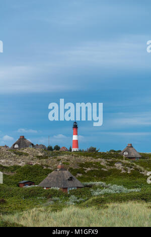 Case vacanza sulle dune del sud Sylt, isola dei ricchi e la bellezza, Hörnum faro, Hoernum, Sylt, Schleswig-Holstein, Germania, Europa Foto Stock