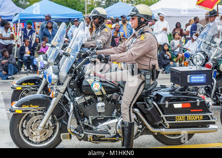 Miami Florida, Liberty City, Martin Luther King Jr. Parade, partecipante, polizia della comunità, poliziotto, moto, trooper dello stato, FL080121011 Foto Stock