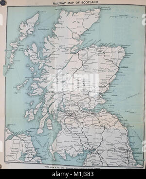 Un pittorica e guida descrittiva a Aberdeen, Deeside, Donside, Strathspey, Cruden Bay, Huntly, Banff, Elgin, etc (1914) (14595529360) Foto Stock