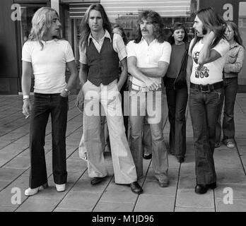 Stoccolma, Svezia,08-29-1975:STATUS QUO,rock n roll musicisti Andy Bown,Francesco Rosi,Alan Lancaster och John Coghlar Foto Stock