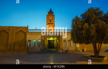 Ingresso storico porta della chiesa Vank in Isfahan Foto Stock