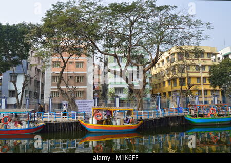 Mercato galleggiante in Kolkata Foto Stock