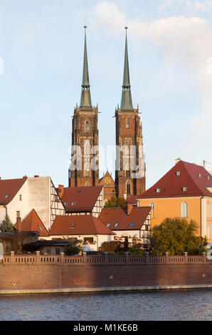 Wroclaw Breslavia, Dom Kathedrale San Johannes der Täufer, Blick von Westen auf die Dominsel Foto Stock