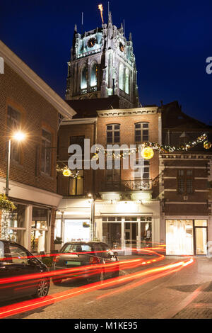 Tongeren Basilica di notte. Tongeren, la Vallonia, Belgio. Foto Stock