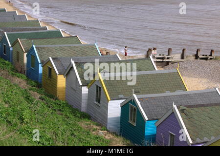 Pittoresca spiaggia di capanne, Southwold, Suffolk Foto Stock