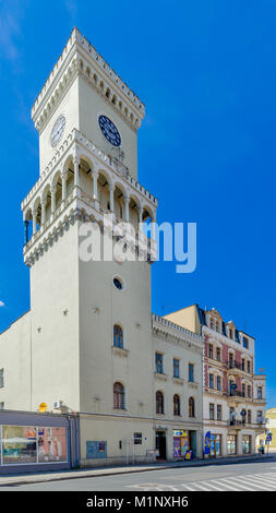 Ex Municipio torre, Zagan (Ger. Sagan), una città in Lubusz voivodato, Polonia, l'Europa. Foto Stock