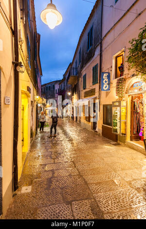 Negozi nella città vecchia, Capoliveri, Isola d'Elba, Provincia di Livorno, Toscana, Italia, Europa Foto Stock