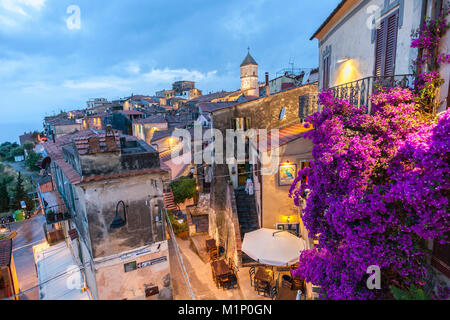 Città vecchia al crepuscolo, Capoliveri, Isola d'Elba, Provincia di Livorno, Toscana, Italia, Europa Foto Stock