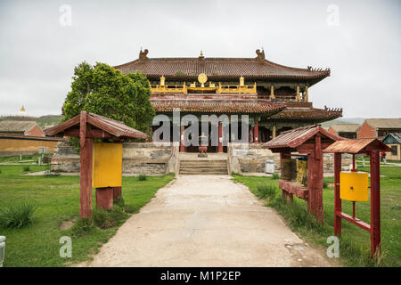 Tempio nel monastero Amarbayasgalant, Mount Buren-Khaan, Baruunburen distretto, Selenge provincia, Mongolia, Asia Centrale, Asia Foto Stock