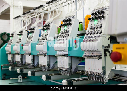 Industria tessile in fabbrica a Gaborone, Botswana, Africa, industriali macchine da ricamo, Foto Stock