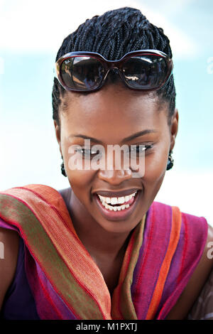 Giovane e bella donna africana ritratto, Botswana Foto Stock