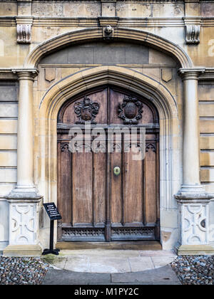 Peterhouse College di Cambridge, cappella porta. Parte dell'Università di Cambridge il collegio fu fondata nel 1284. Foto Stock