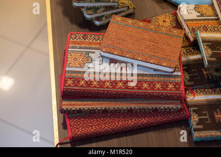 Notebook in vista con anice coperchio ornamentale Foto Stock