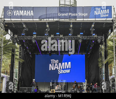 Anaheim, CA, Stati Uniti d'America. 25 gennaio, 2018. Grand Plaza Stage presso l annuale 2018 NAMM Show, il global business convenzione per l'industria musicale. Credito: Dave Safley/ZUMA filo/Alamy Live News Foto Stock