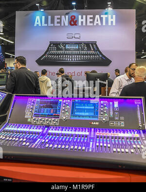 Anaheim, CA, Stati Uniti d'America. 25 gennaio, 2018. Allen & Heath presso l annuale 2018 NAMM Show, il global business convenzione per l'industria musicale. Credito: Dave Safley/ZUMA filo/Alamy Live News Foto Stock