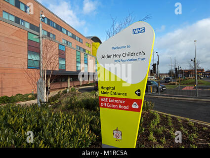 Liverpool, Regno Unito. Il 1 febbraio 2018. Alder Hey NHS Trust sono in corte oggi sostenendo che essa non è in Alfie Evans miglior interesse di tenere lui a sostegno della vita. I genitori del malato grave 20 mesi toddler Alfie Evans si chiedono oggi un giudice per mantenere la sua vita il supporto inserito. Credito: Ken Biggs/Alamy Live News. Foto Stock