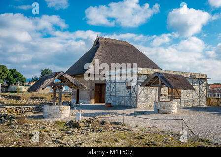 Antica fabbrica d'olio d'oliva. 600 anni a.c. in urla, Izmir, Turchia Foto Stock