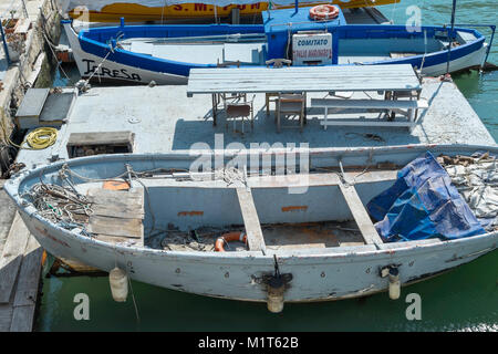 Barche in Canal Royal a Livorno, Toscana, Italia. Foto Stock