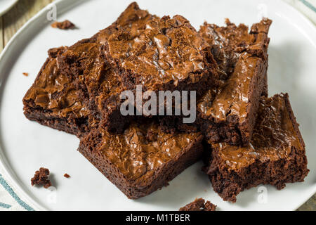 Double Dark Brownie al cioccolato pronto a mangiare Foto Stock