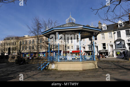 Bandstand a Horsham Town Center, Horsham West Sussex, in Inghilterra, Regno Unito. Foto Stock