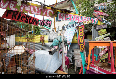 Scrapyard Cafe Puerto Viejo Costa Rica America Centrale Foto Stock