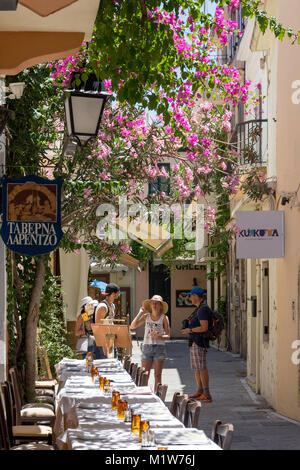 La Taverna di Renzo, Xanthoudidou Street, Città Vecchia, Rethymnon (Rethimno), Regione di Rethimno, Creta (Kriti), Grecia Foto Stock