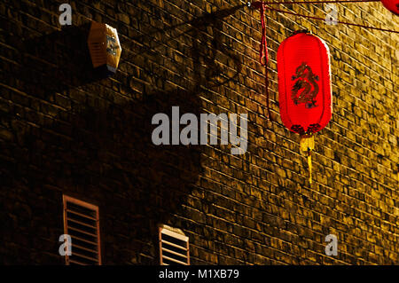 Chinatown Londra cinese di nuovo anno sfilano lanterna rossa Foto Stock